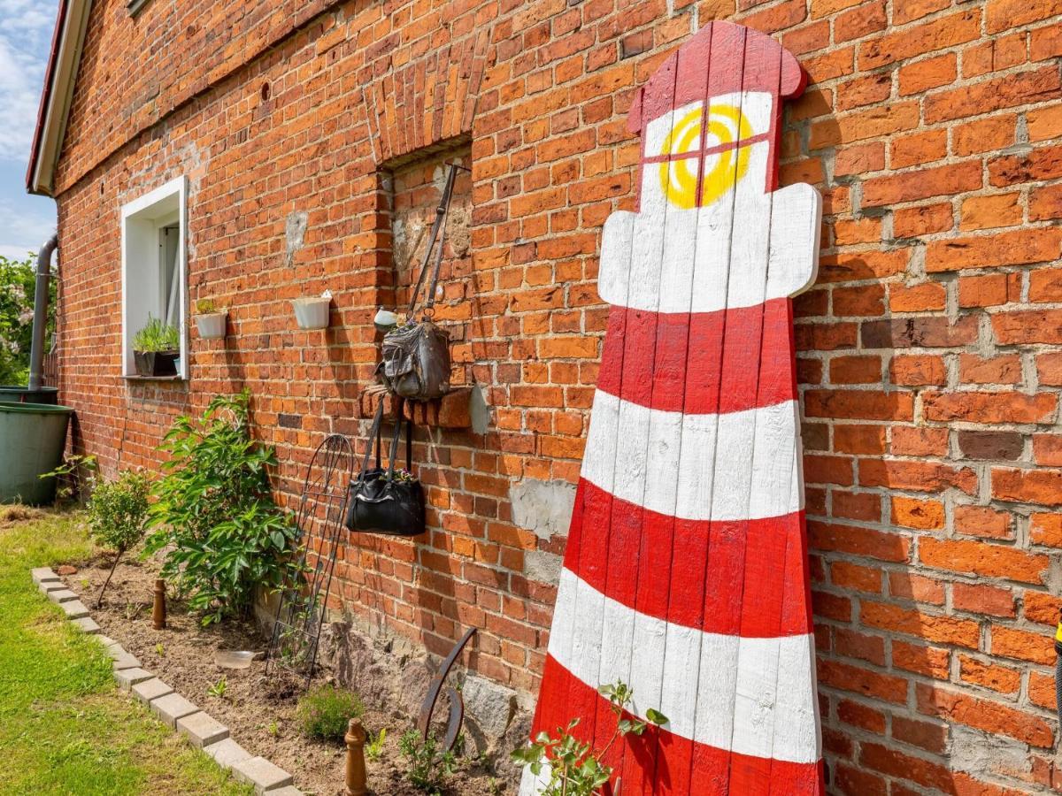 Snug Holiday Home In Divitz Spoldershagen Near Skydiving Zewnętrze zdjęcie